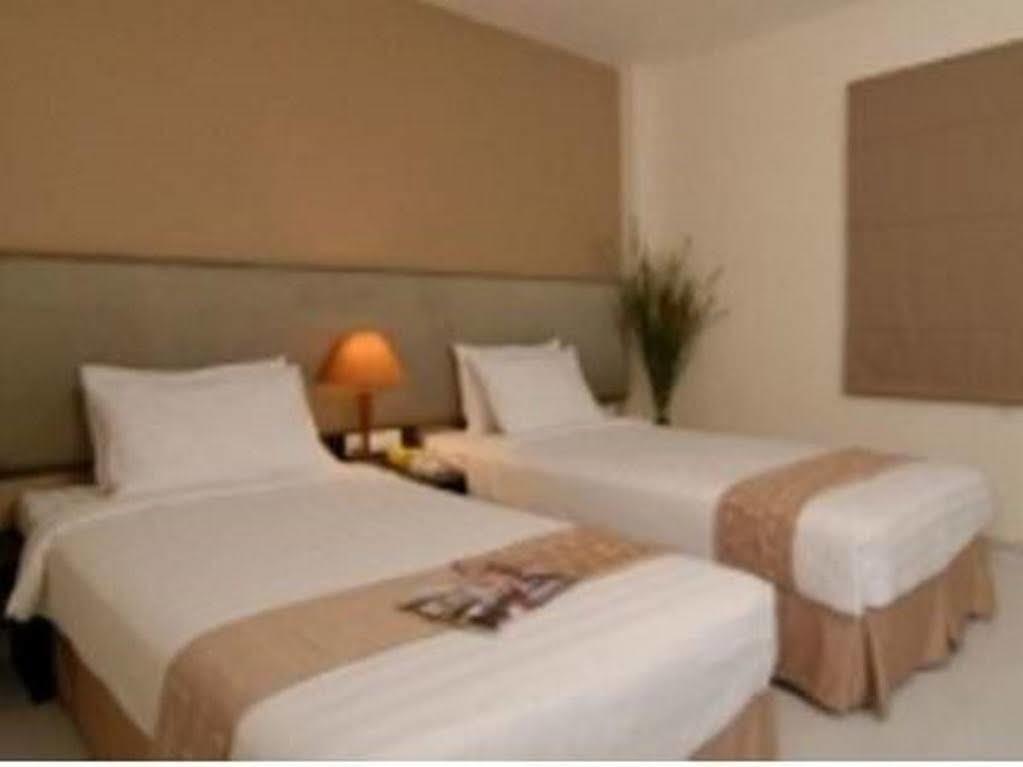 Star Binh Duong Hotel Хюе Екстер'єр фото
